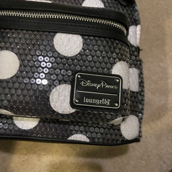 Loungefly Minnie Mouse Backpack - Picture 4 of 6